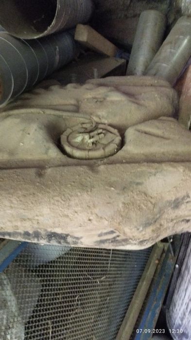 Паливний бак для jeep grand Cherokee 3 1