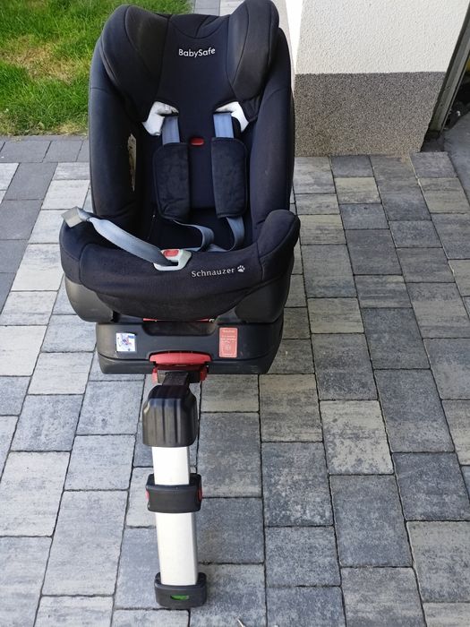 Fotelik 0-18kg baby Safe schnauzer ISOFIX baza