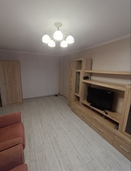 Гагарина. Пр. Науки. 1 кв почасово/посуточно