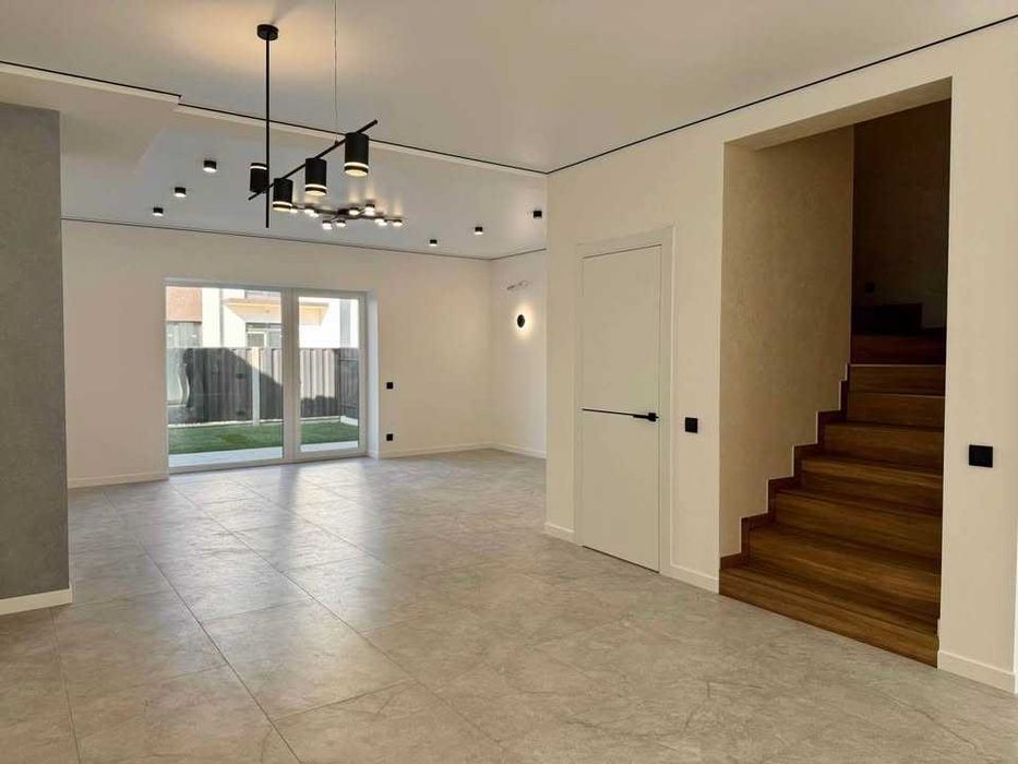 Таунхаус з ремонтом Івано Франківськ за ЦІНОЮ КВАРТИРИ!