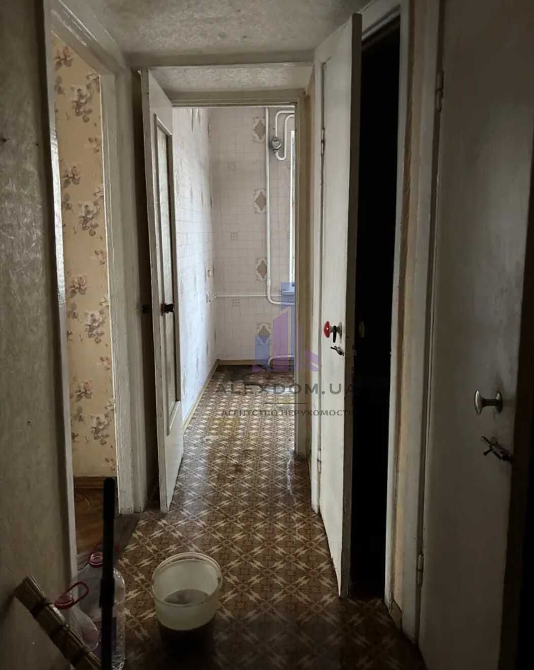 Продається 2к квартира в центрі міста Бровари, вул.Київська, 308.