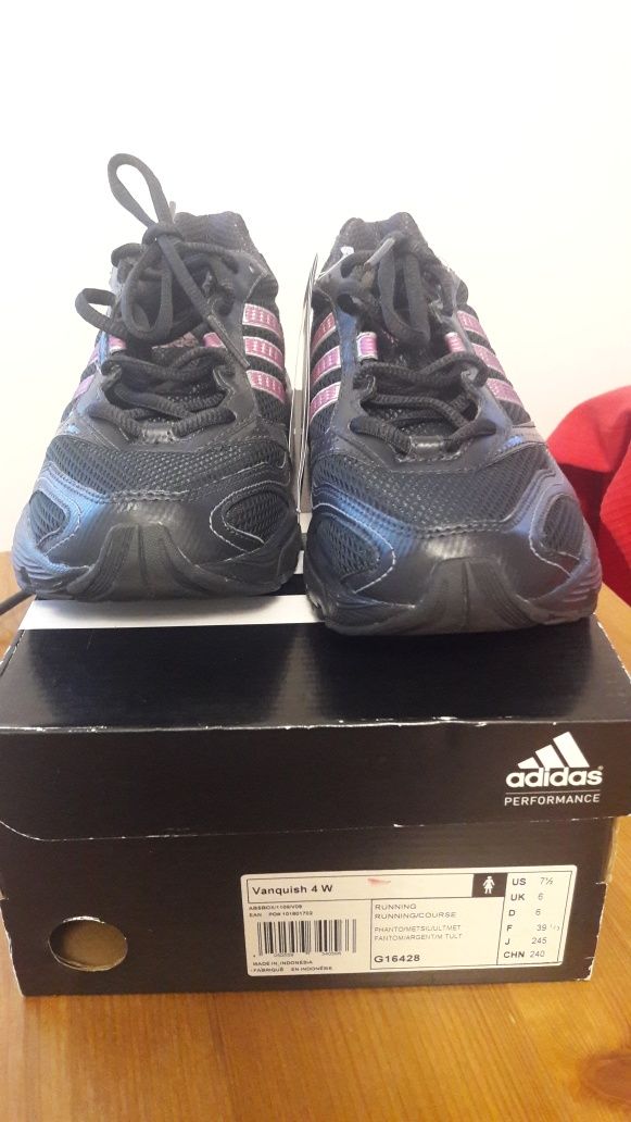 Buty do biegania  - Adidas, nowe, 39 1/3