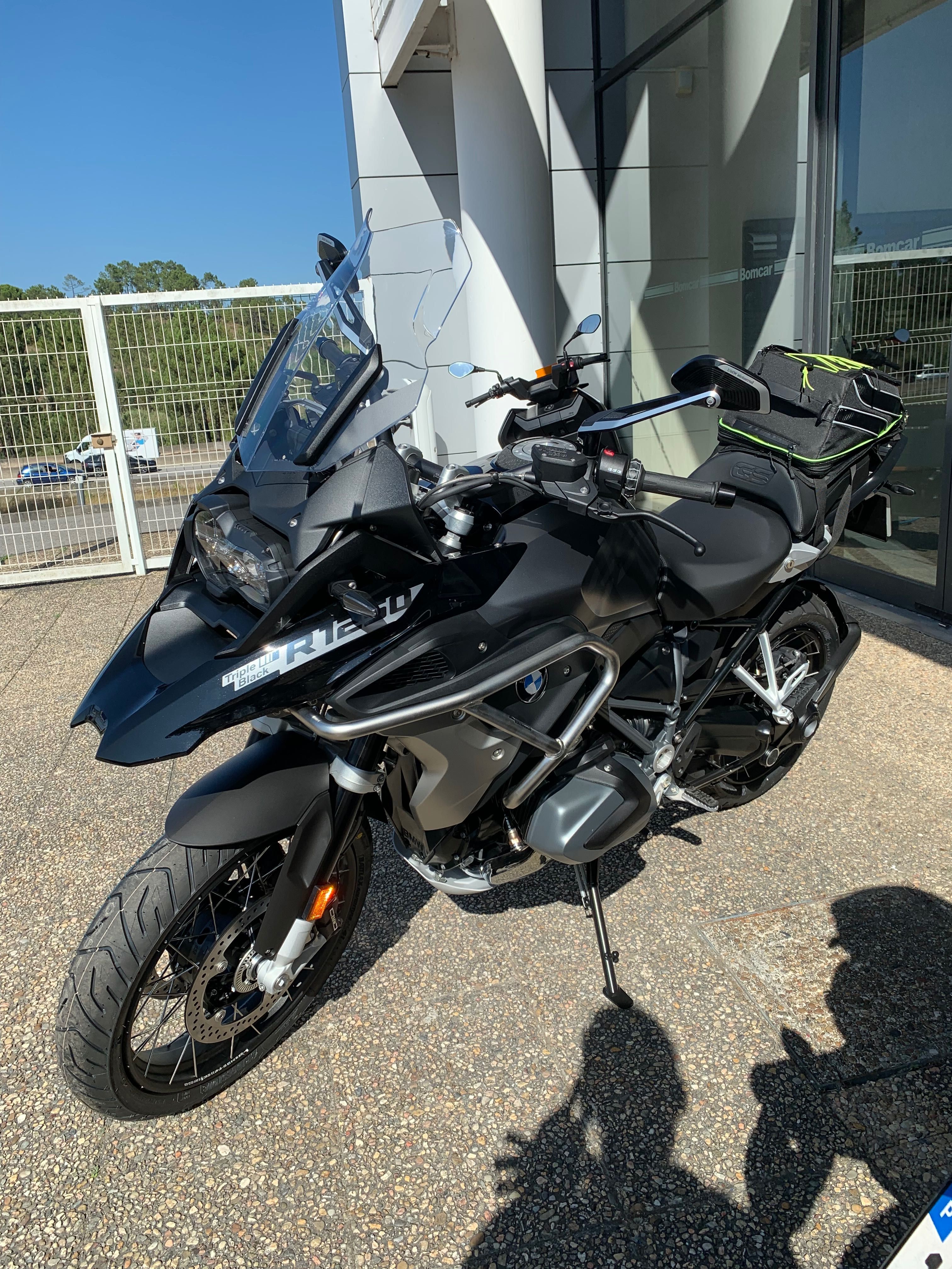 R1250GS Triple Black Semi Nova!
