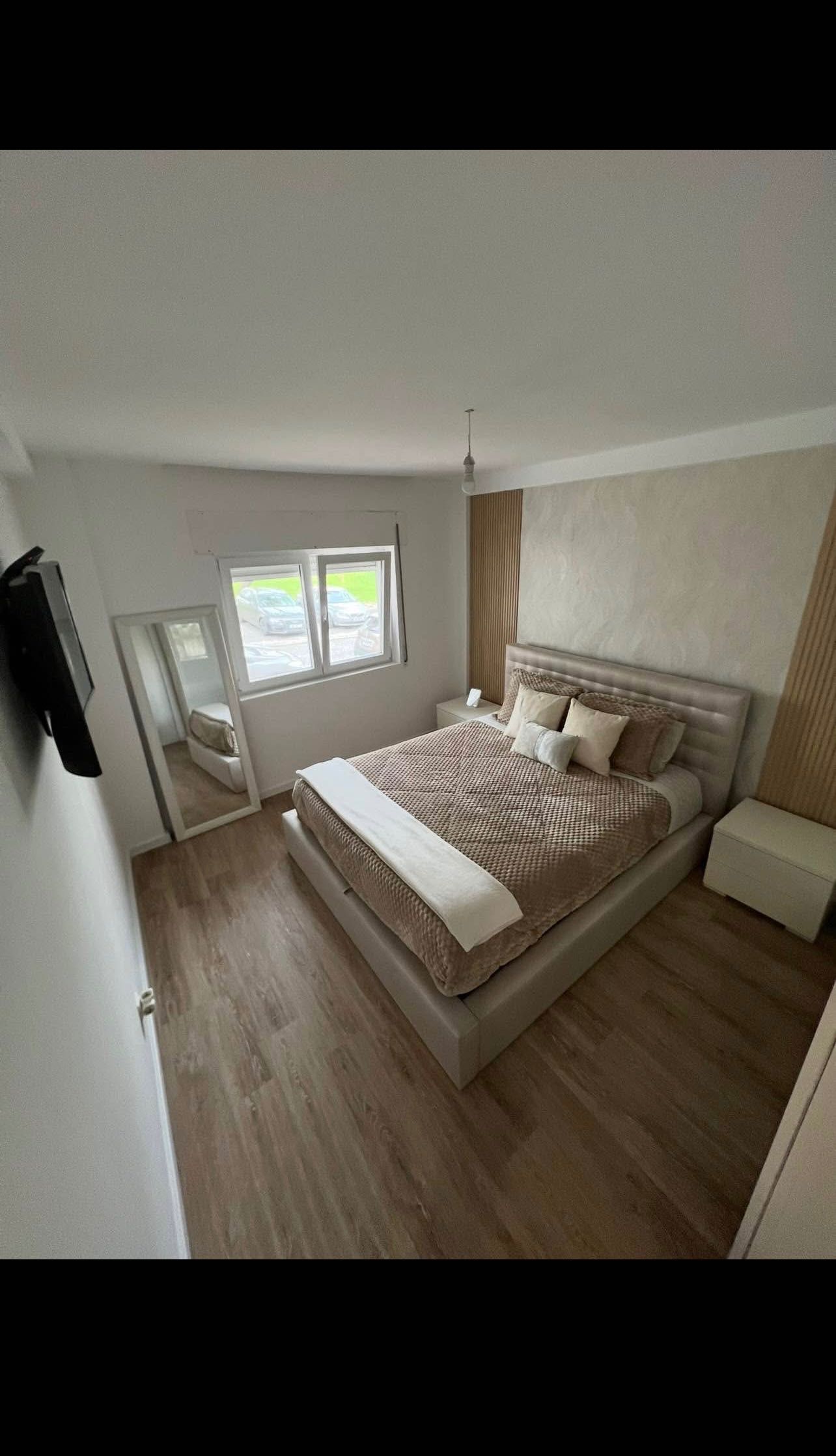 T2, remodelado, Odivelas, 1500€ (negociável)
