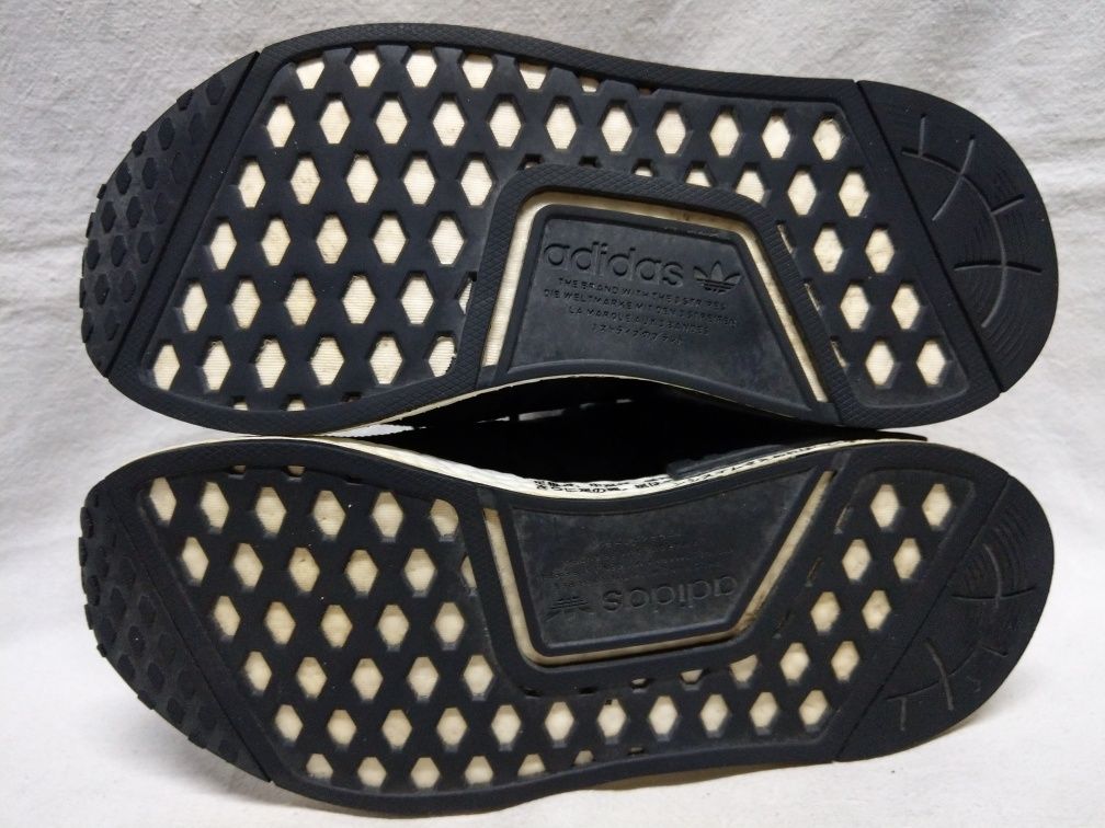 Buty Adidas  NMD_R1 J rozm. 38 i 2/3
