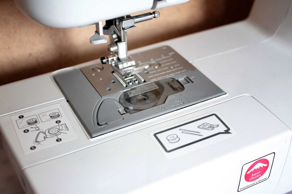 Швейная машина компьютеризированная Brother JS 50 CE Original