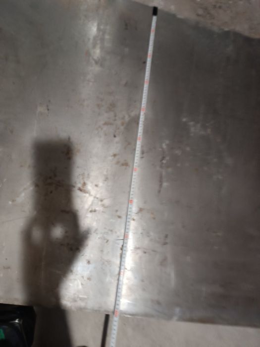 Лист з нержавіючої сталі 2м./1м. та алюмінію 1,86м./1,2м. для вуликів