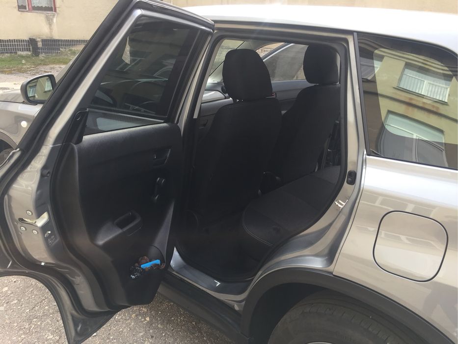 Suzuki Vitara 2017год. объем двигателя 16 газ/бензин