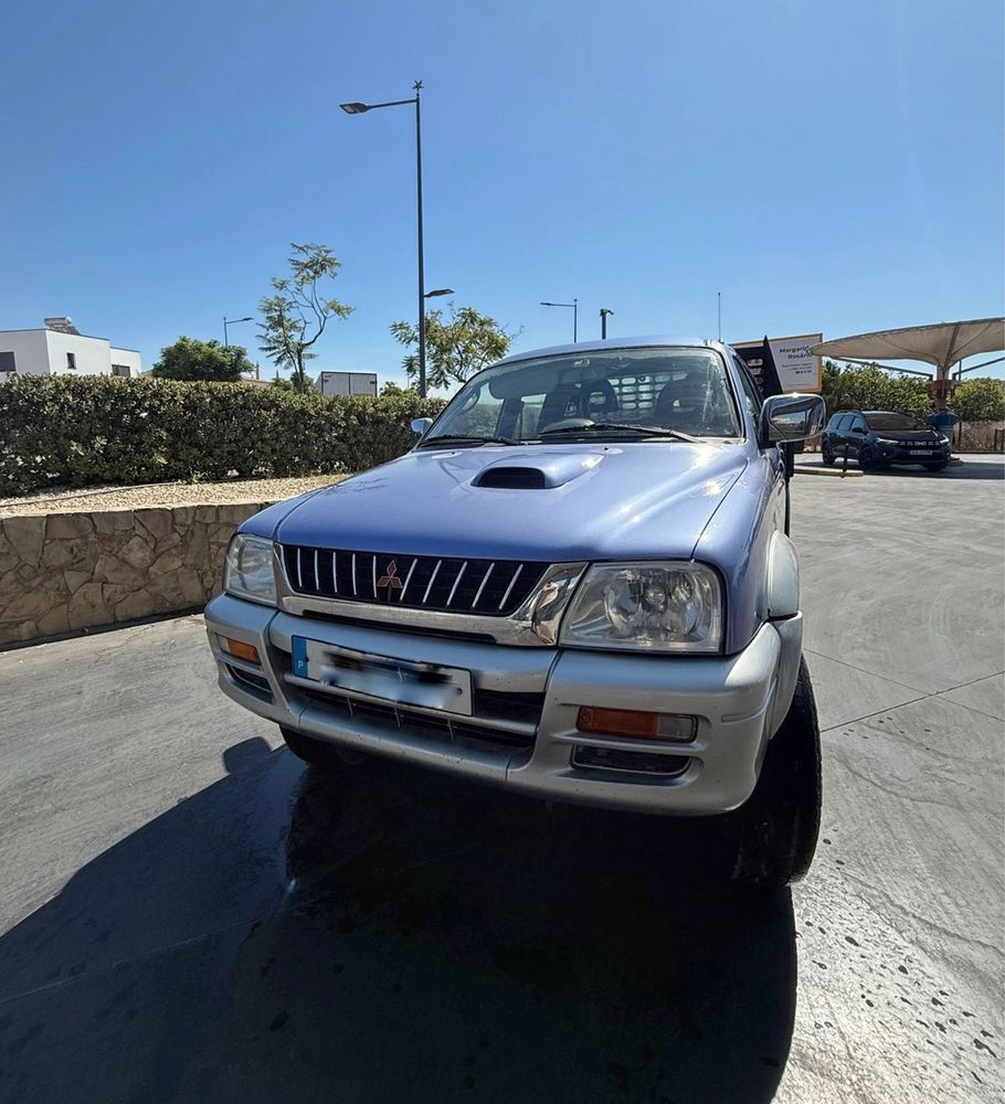 Mitsubishi L200 2.5 4x4 ArCondicionado