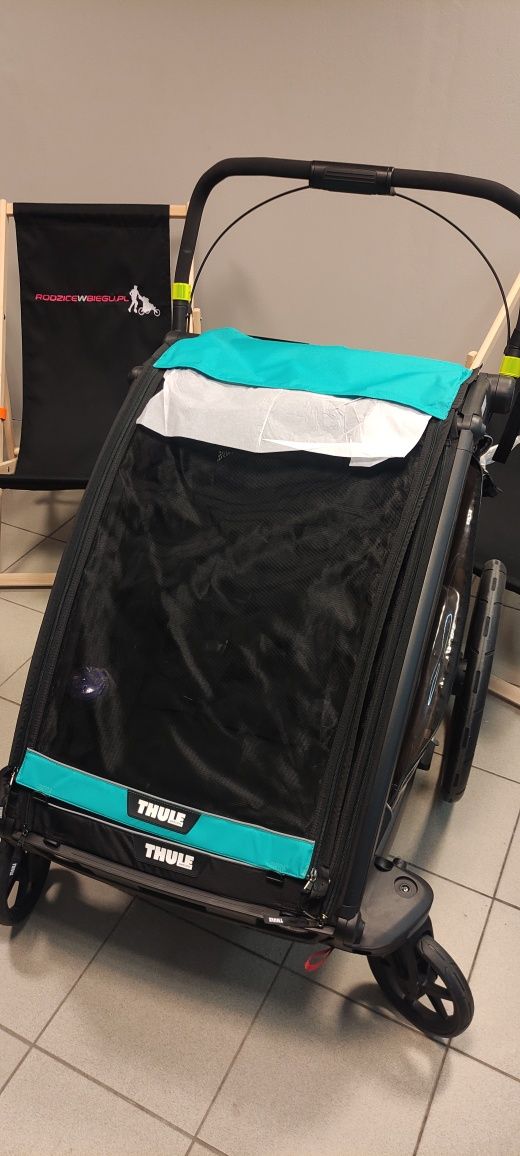 moskitiera podwójna przyczepka rowerowa Thule Chariot Sport Cross Cab