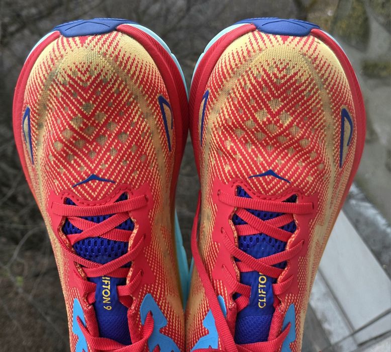 45.5р Hoka Clifton 9 чоловічі спортивні кросівки