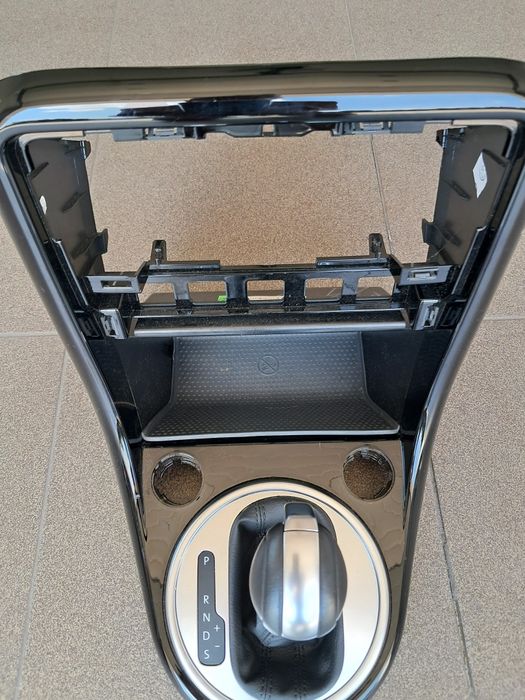 Pulpit z rączką do zmiany biegów automat Wolkswagena Beetlea