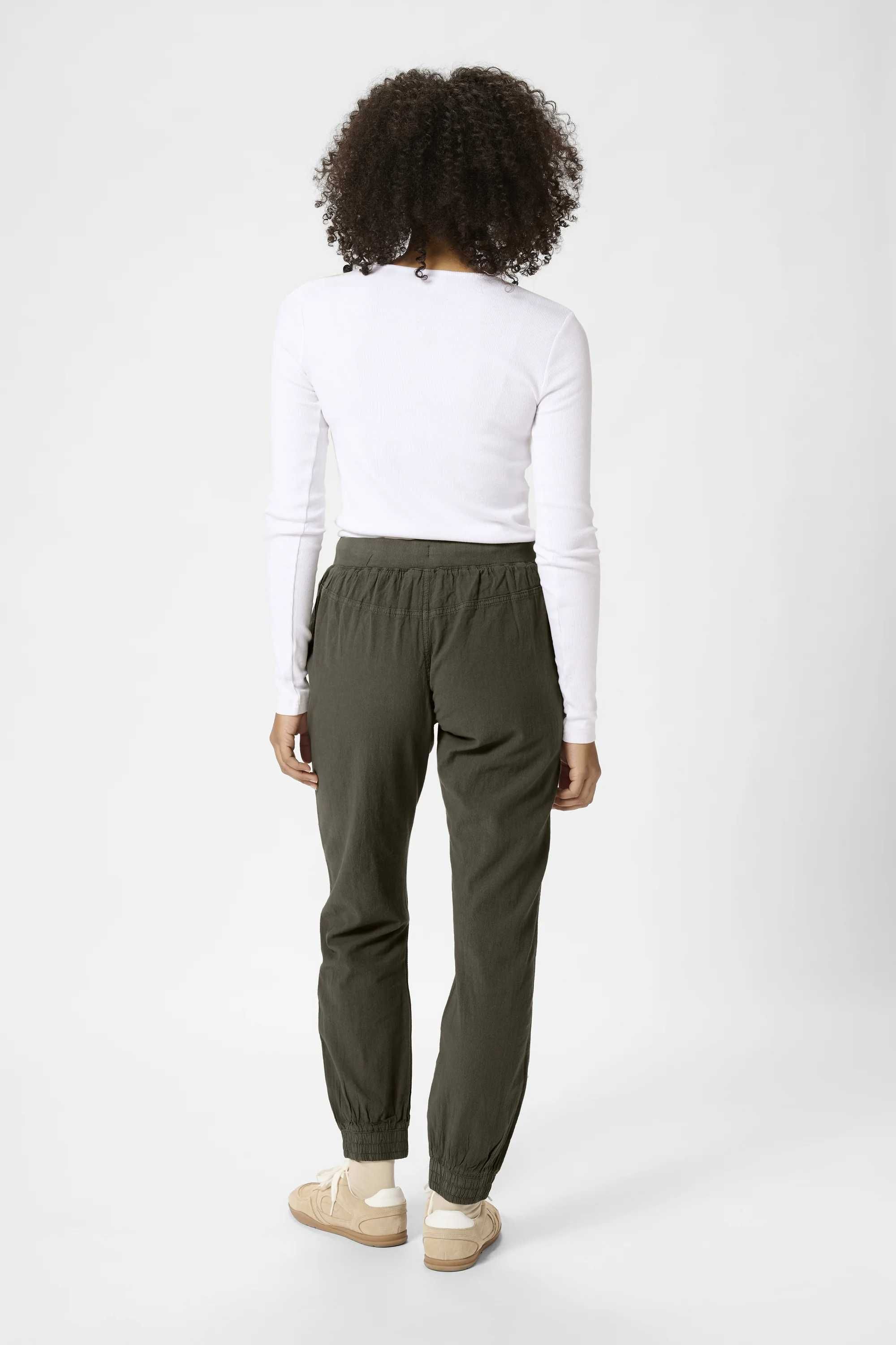 Kaffe oliwkowe spodnie  joggery wysoki stan 36 s m