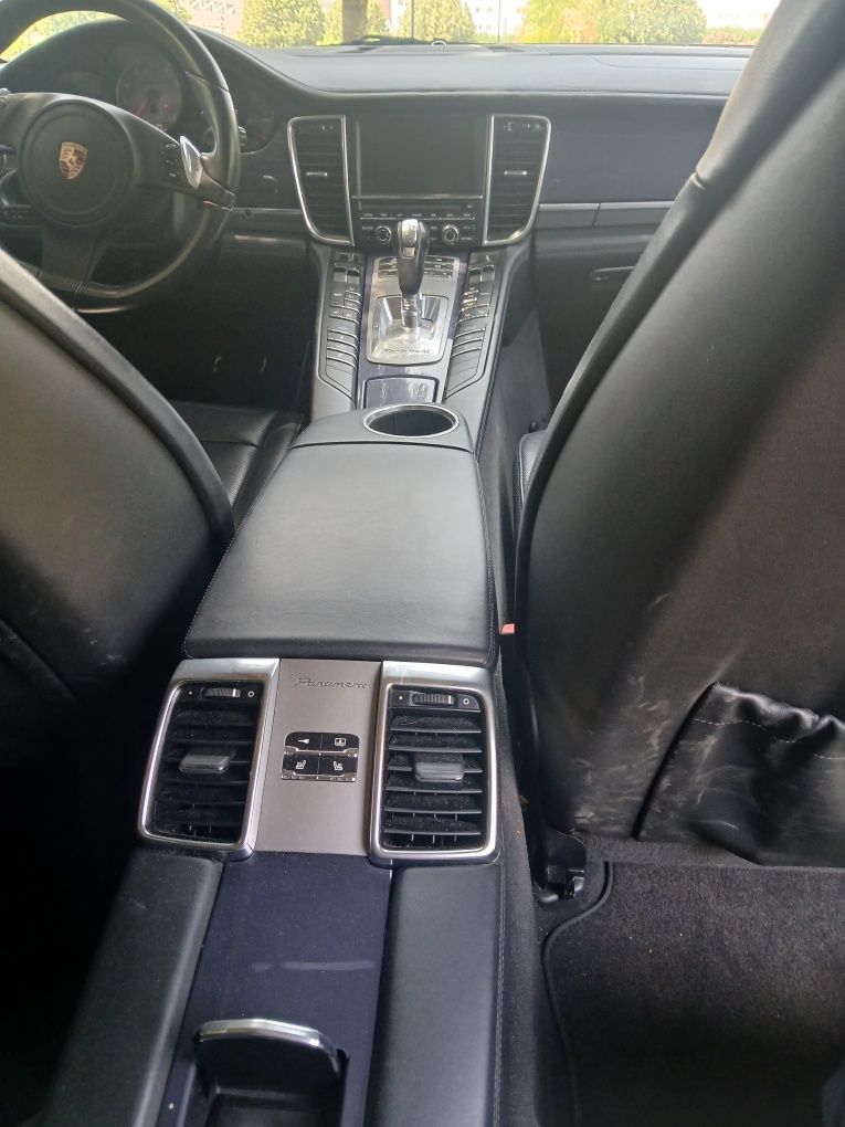 Porsche  Panamera 4S gasolina 4.8 400cv