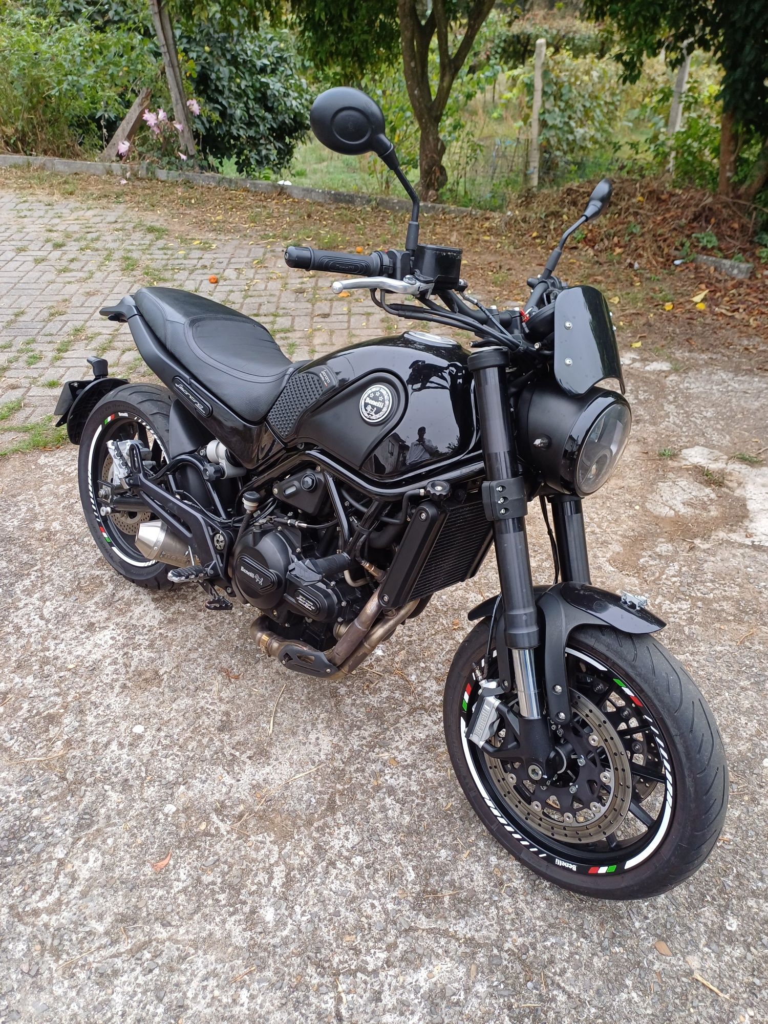 Benelli Leoncino 500