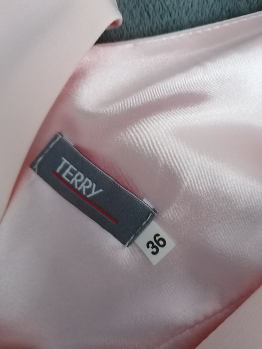 Sukienka pudrowy róż, roz. 36