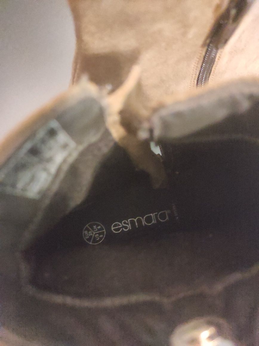 Нові замшеві чоботи Esmara