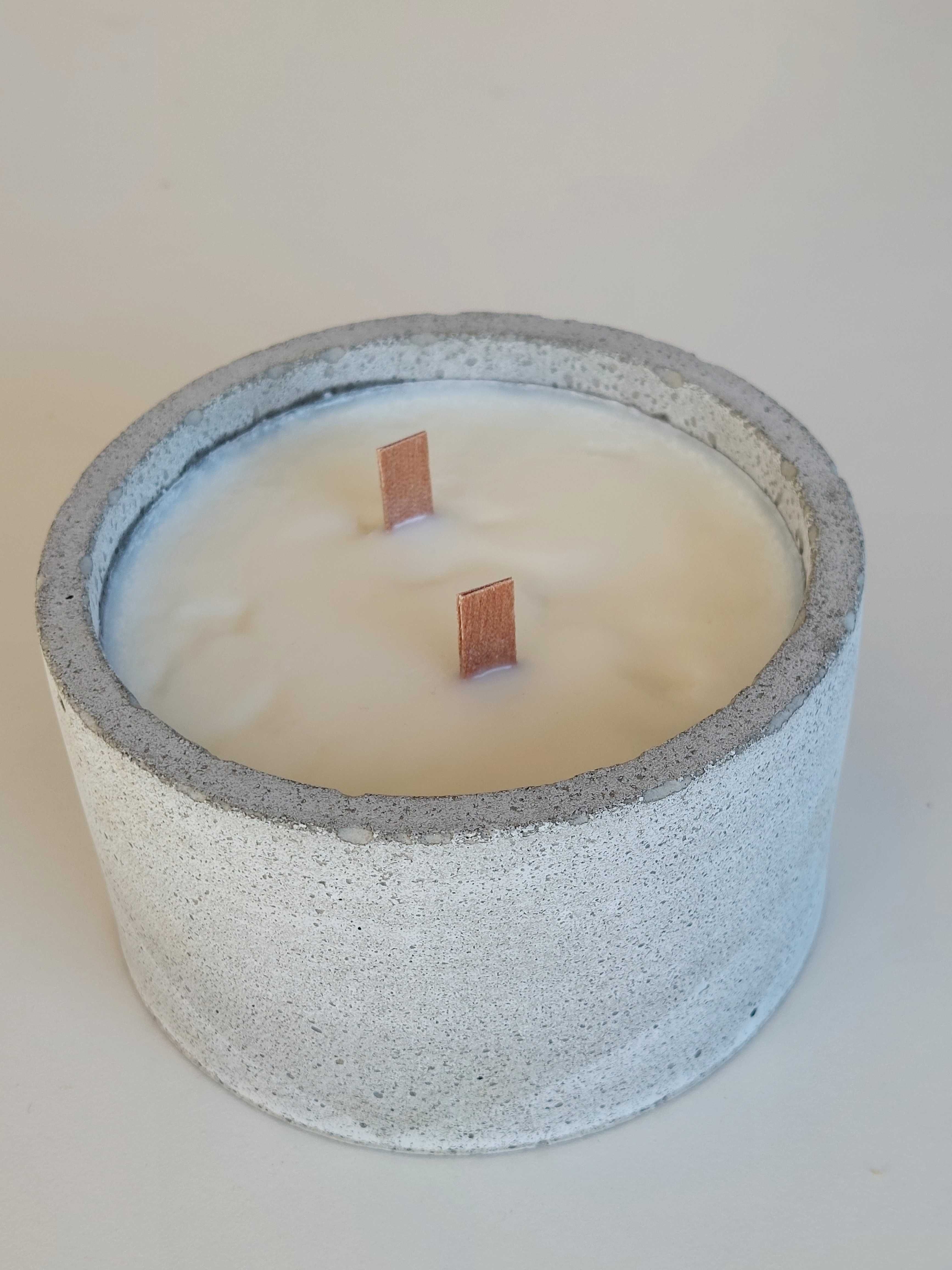 Świeczka sojowa 400g, zapach-pieczone jabłko , ekologiczna w betonie