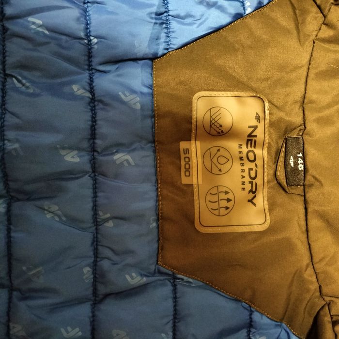 Зимова куртка  4F, на зріст 146