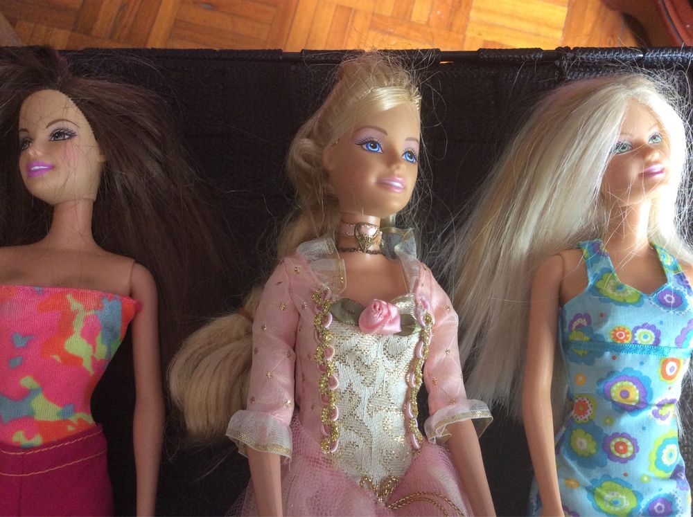 Vendo bonecas barbie