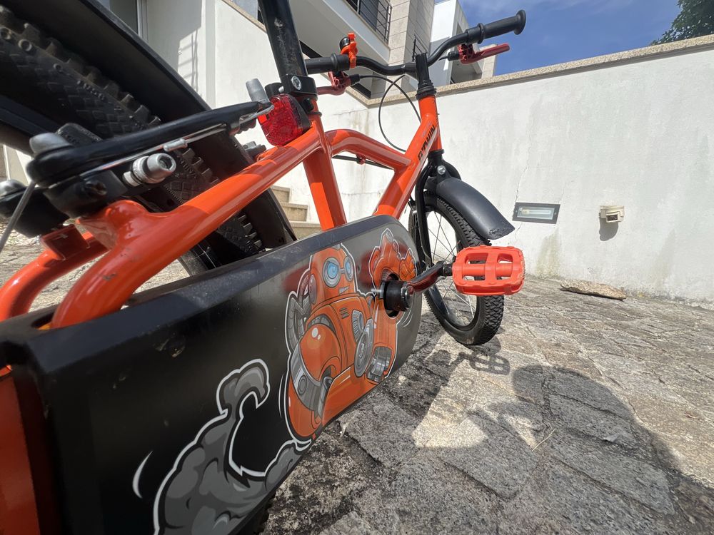 Bicicleta Infantil 16 com Rodinhas Pronta para Pedalar!