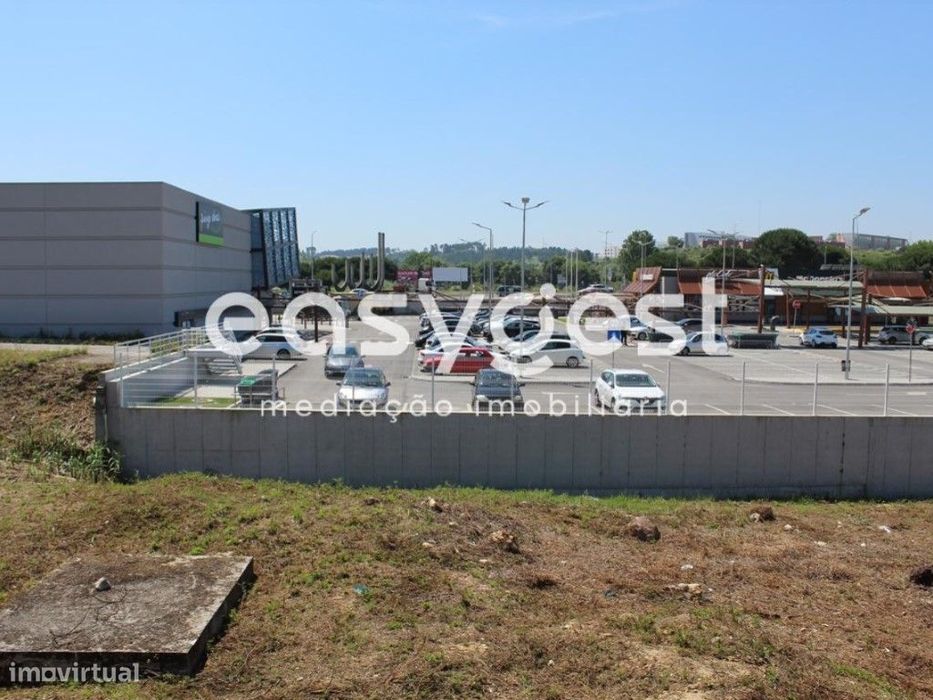 Lote de terreno 613m2 para construção - Leiria