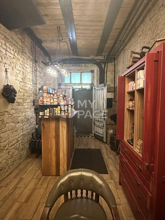 вул. Ярославів Вал, 17Б