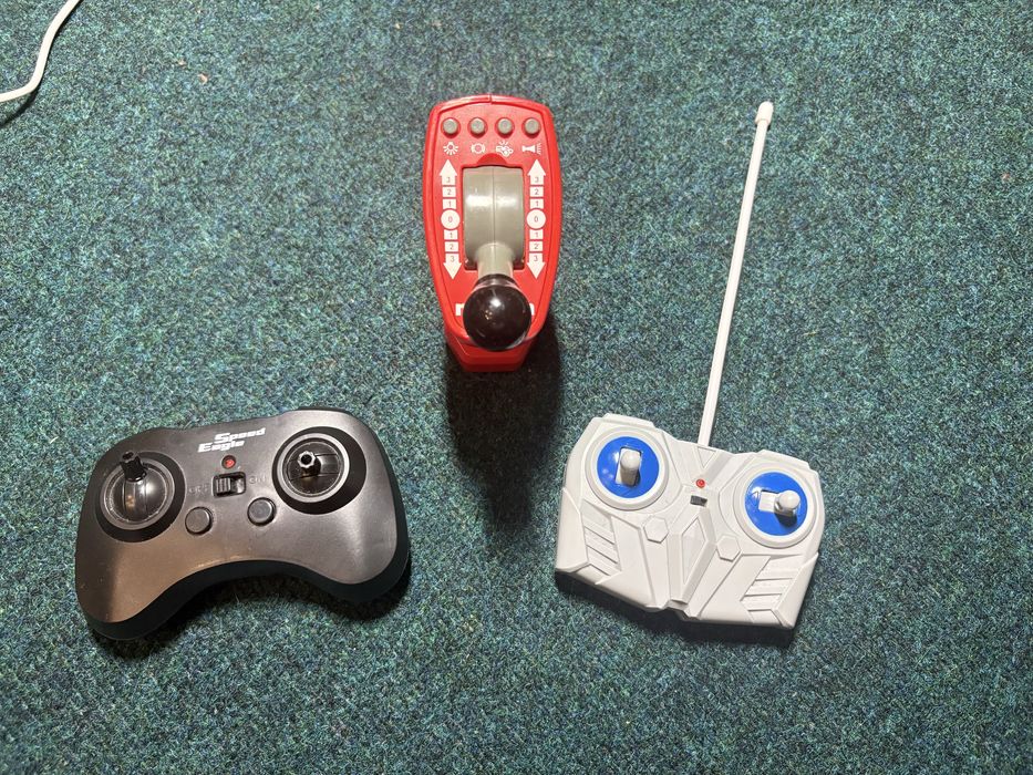 Пульти для іграшок. Безкоштовно