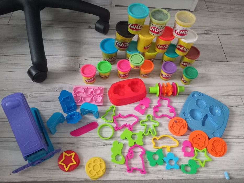Duzy zestaw play-doh playdoh ciastolina walek wzorki maszynka