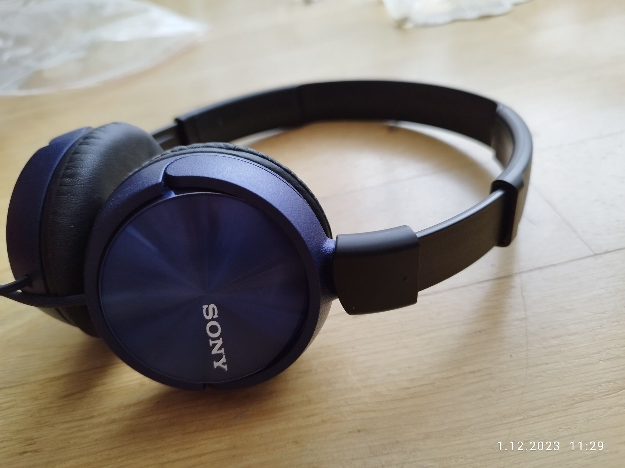 Słuchawki przewodowe Sony niebieskie