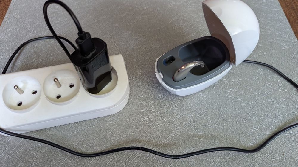 Aparat słuchowy AudioNova na lewe ucho używany