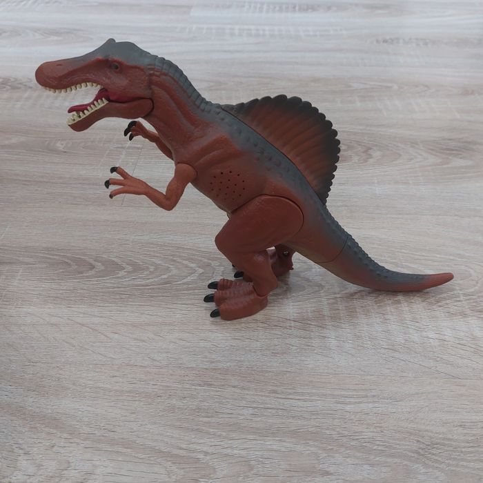 Dinozaur interaktywny Spinozaur maxisaur, Smiki Smyk