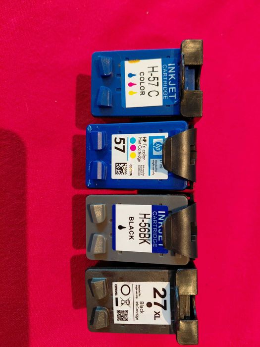 Cartuchos HP 57 tricolor e 56 black