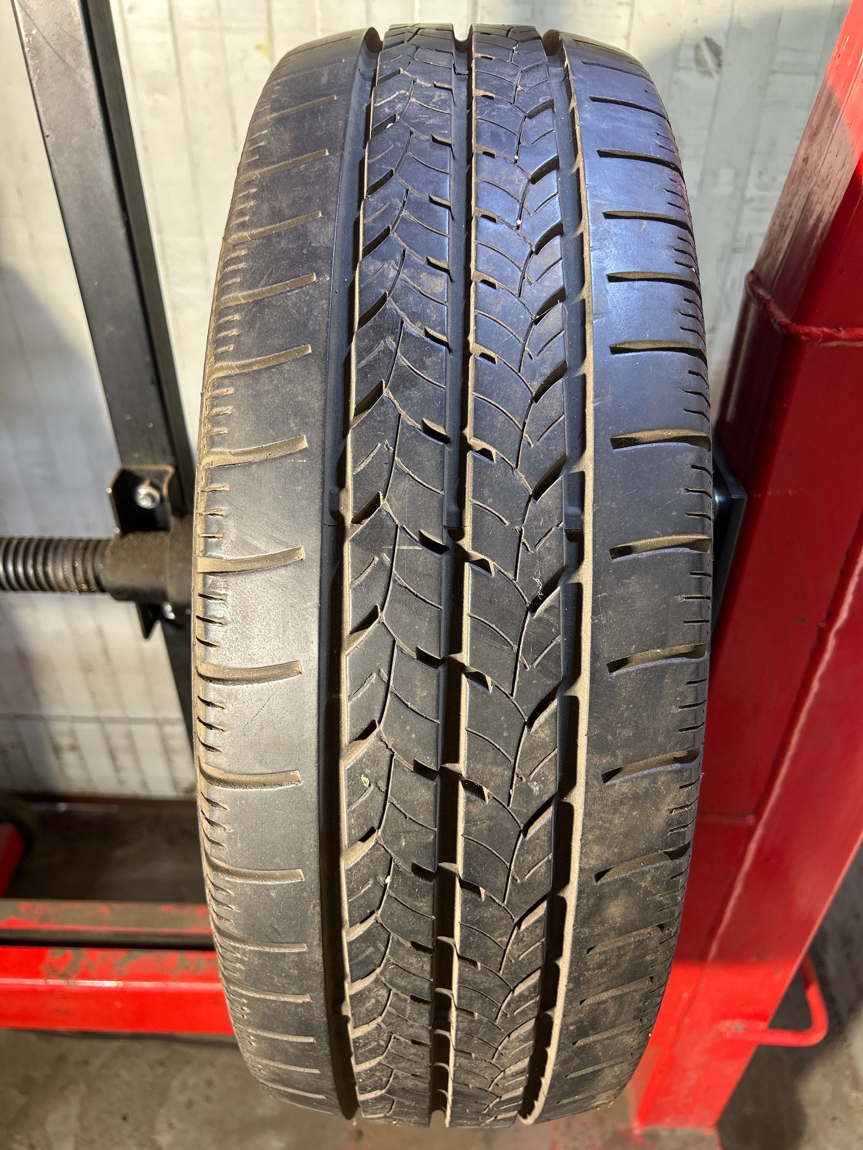 Viking TransTech 2 205/65/16c 107/105T