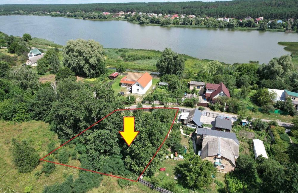 Продам ділянку з видом на озеро