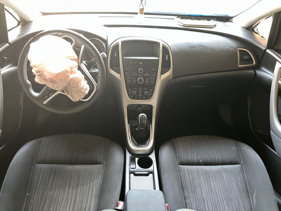 Sprzedam Opla Astra po kolizji