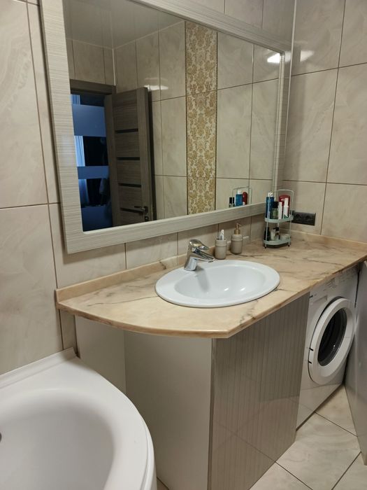 Продам 3 кімнатну квартиру Виставка ЖК Рауш