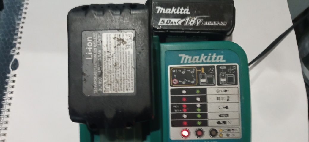 Зарядний пристрій MAKITA DC18RA + 2 акб 5ah