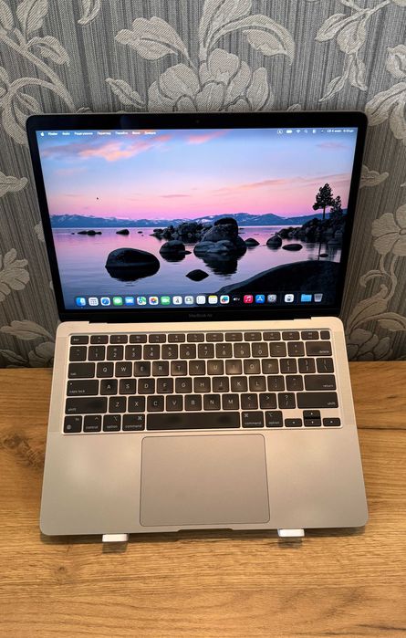  MacBook Air 13 2020 m1 16GB RAM 512GB SSD Space Gray