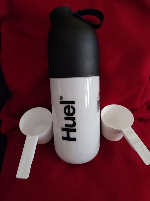 Huel Shaker 500ml / bidon + 2 miarki Nowy