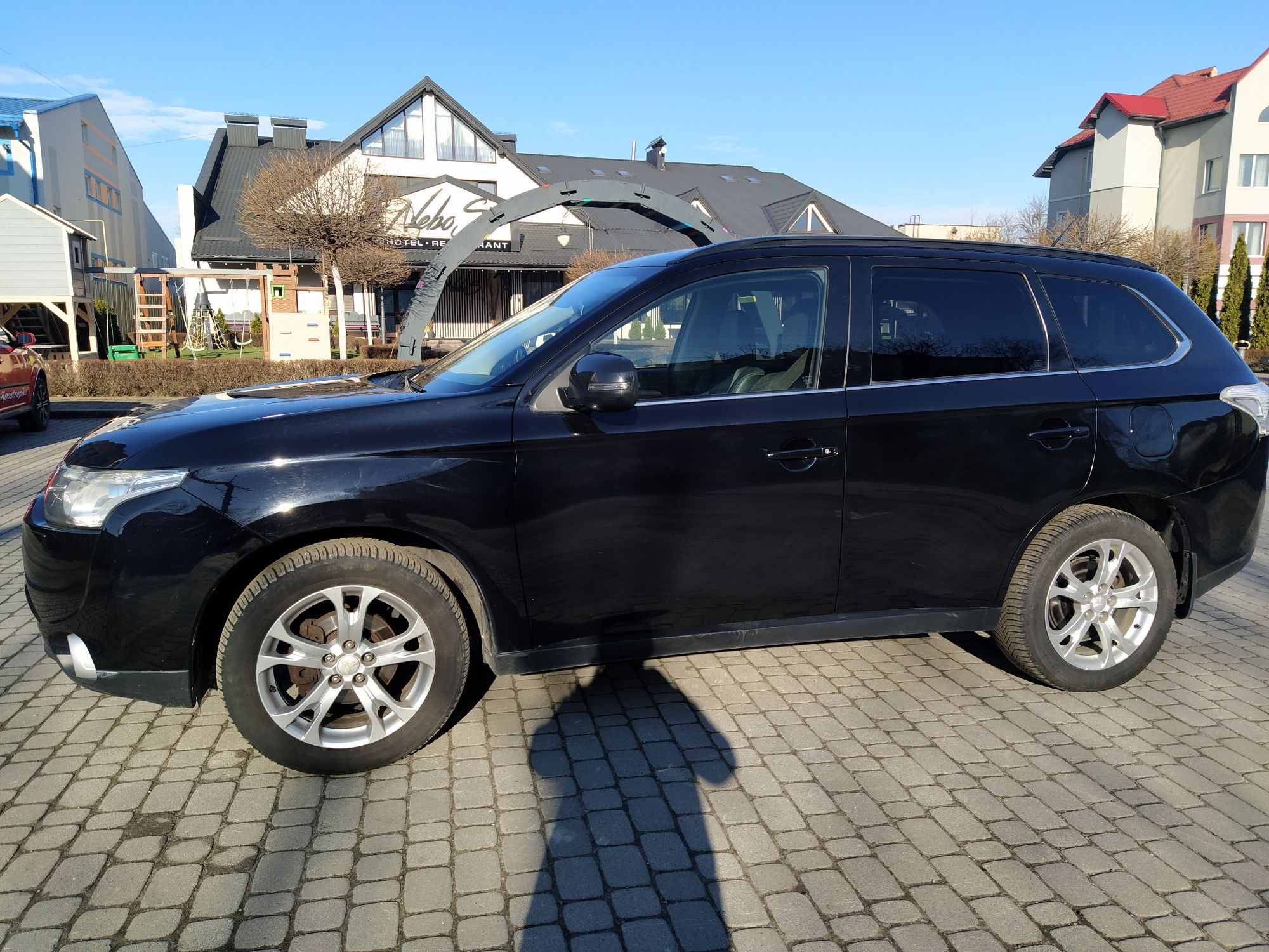 Mitsubishi Outlander. 4WD. АКПП. 2.2D.