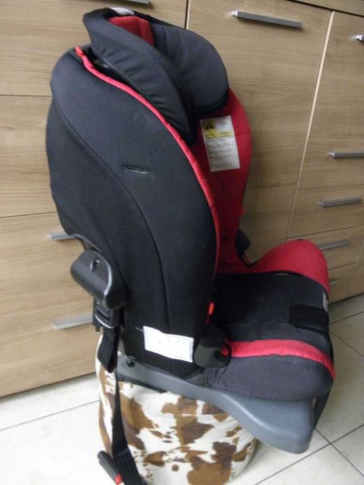 Fotelik samochodowy AXKID DUOFIX 9-25 kg tyłem przodem