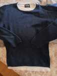 Vendo camisola  em bom estado  tamanho 10 anos