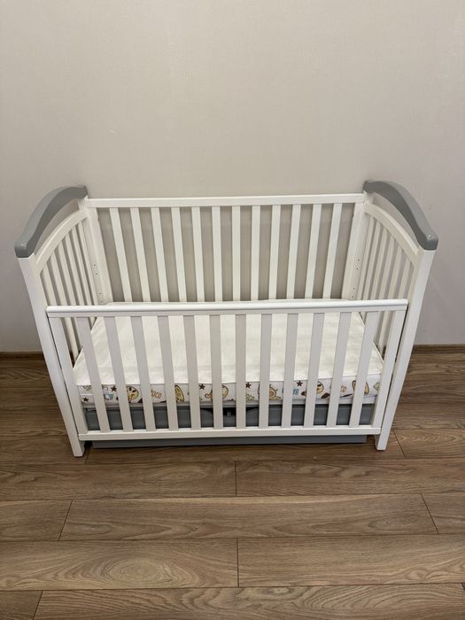 Продам  дитяче ліжечко Верес