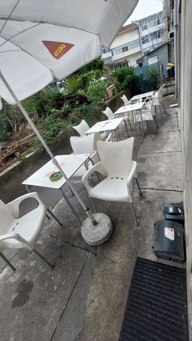 Cafe/ Snack Bar em Fanzeres