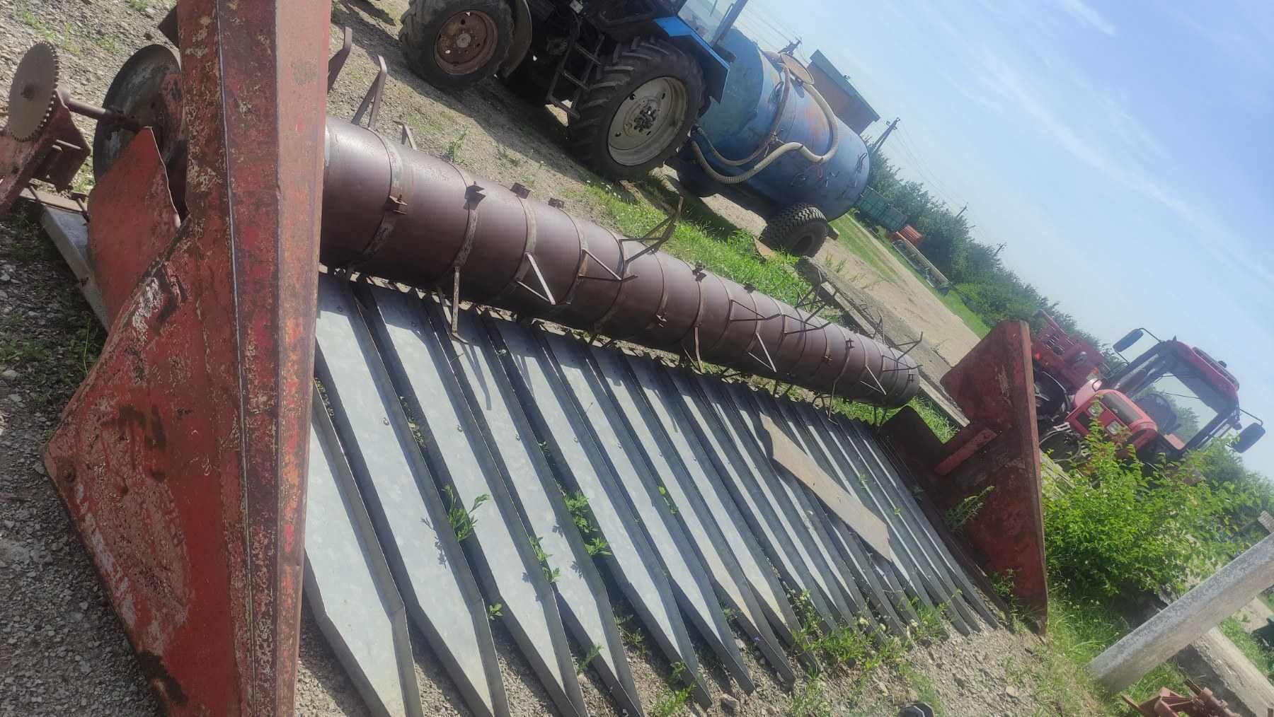 Комбайн Case 2166   з зерновою та кукурузною жаткою+ліхтера. ТОРГ