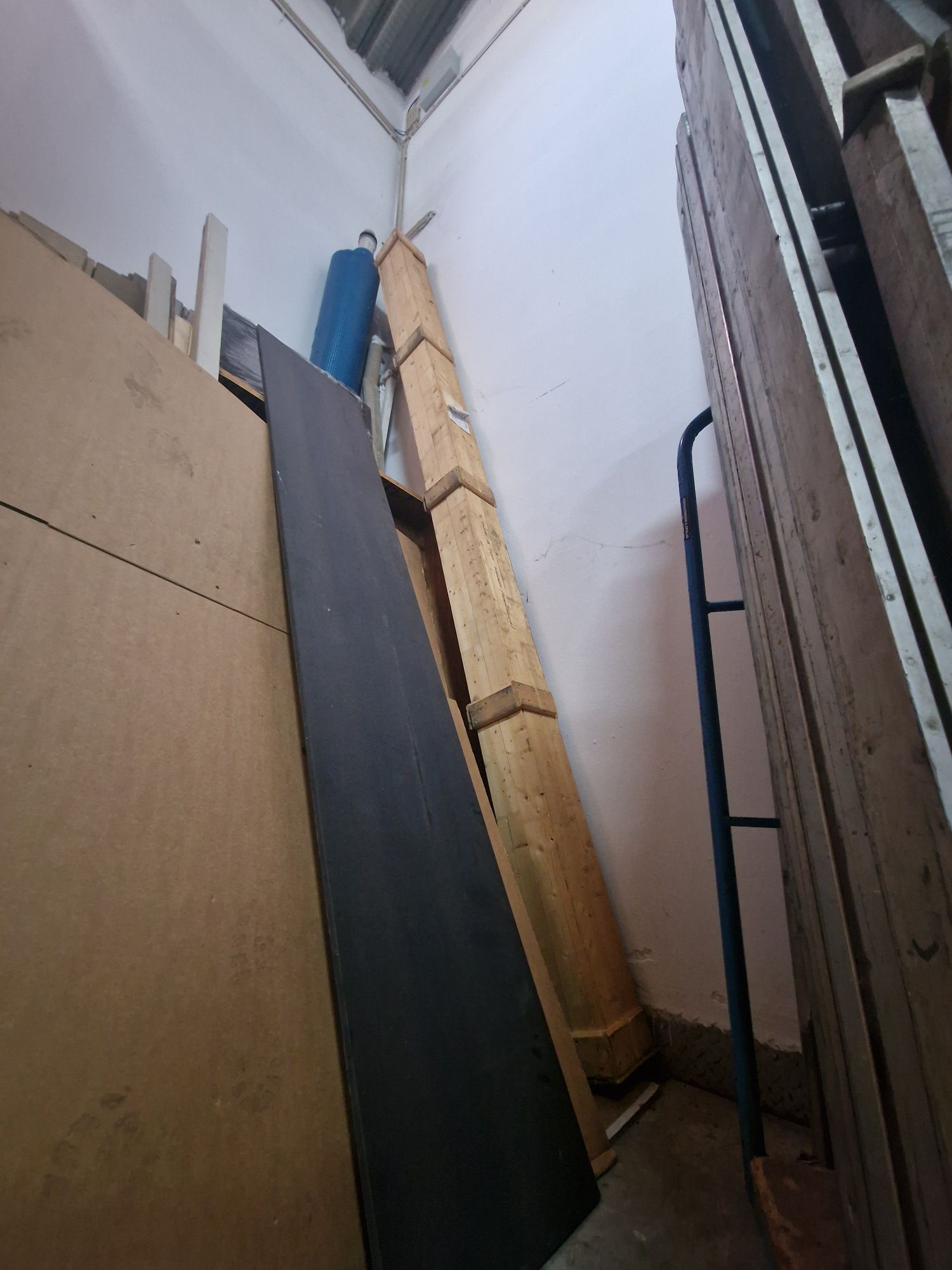 Portas deslizantes - Conjunto Challet de Madeira