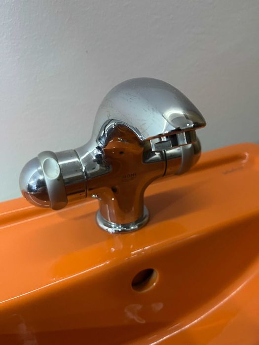 Movel de Casa de Banho nunca usado com lavatorio e misturadora