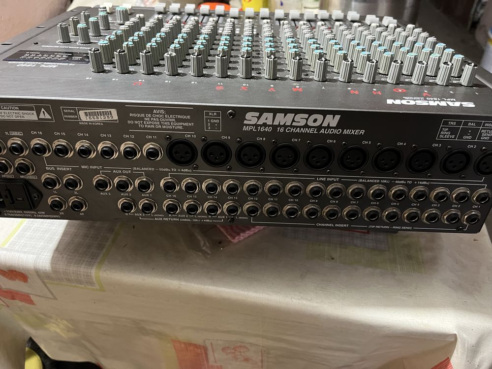 2x Mikser analogowy. Samson MPL 1640 16-kanalowy, Soundcraft Spirit
