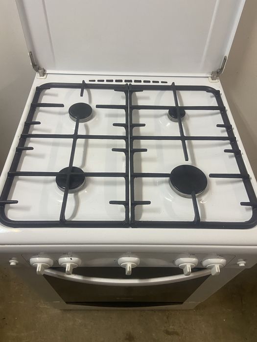 Продам газову плиту Гефест 60см